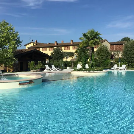 Farm stay Agriturismo Corte Salandini Ponti sul Mincio