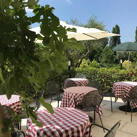 Agriturismo Corte Salandini Farm stay Ponti sul Mincio